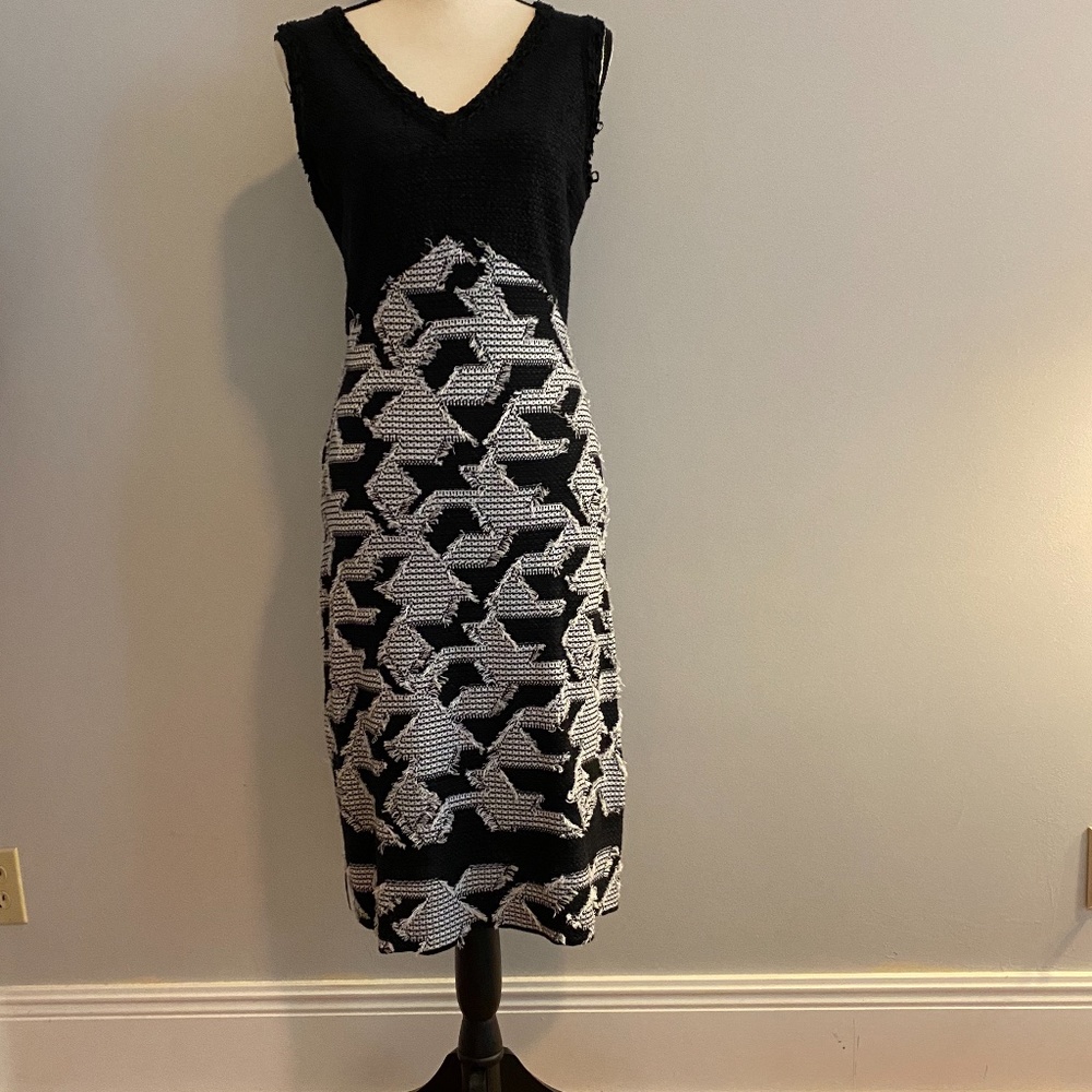 NWT ST. JOHN RARE DRESS SIZE 2 - Picture 3 of 10